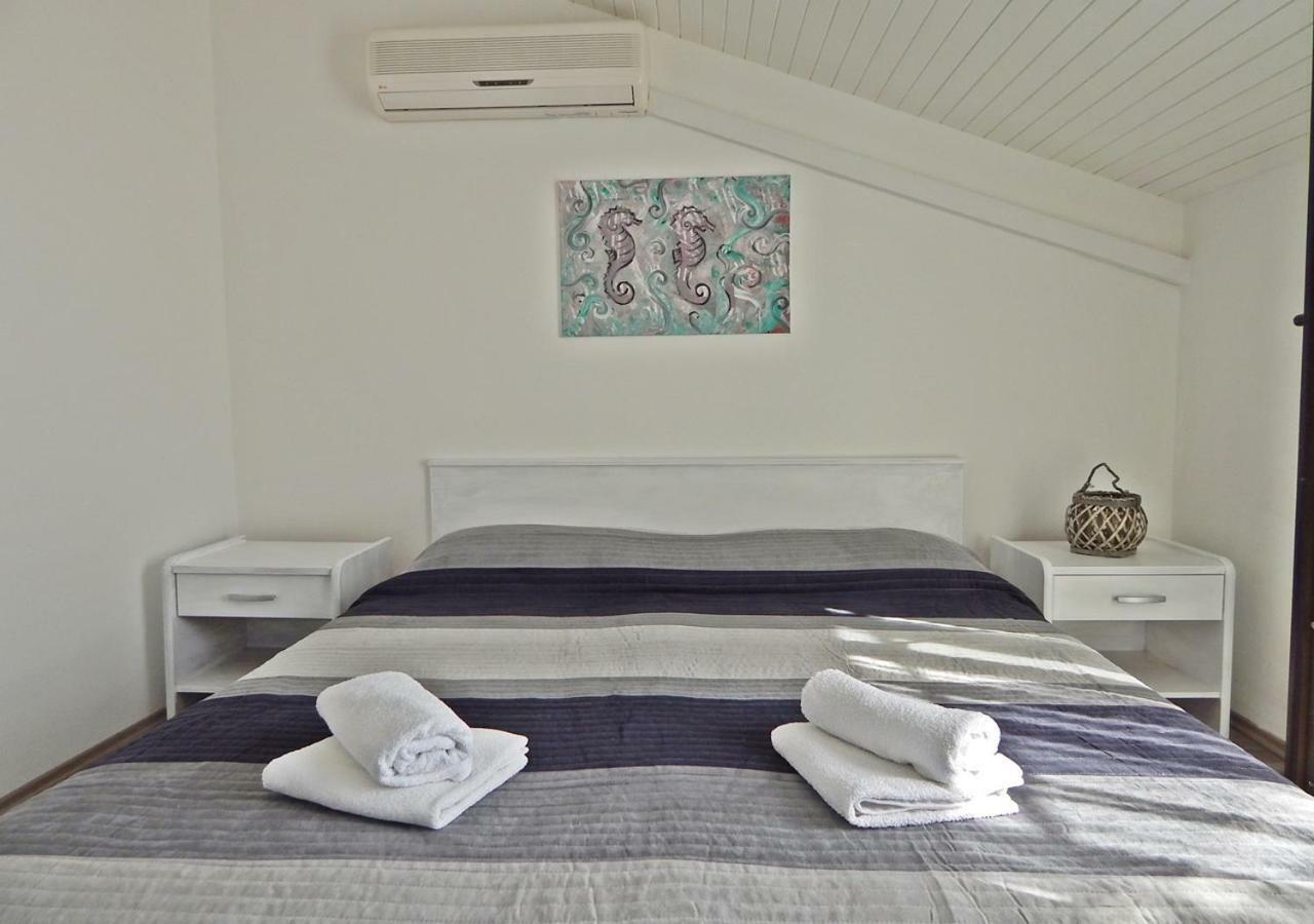 Apartament Rooms&apartments Star Split