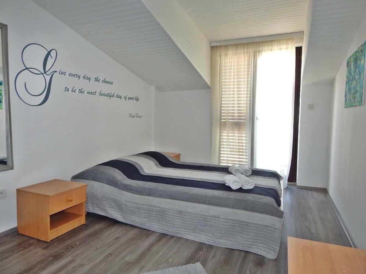 Apartament Rooms&apartments Star